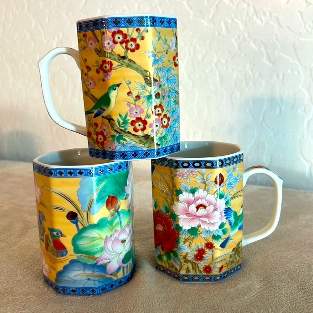 Asian Mugs Imari-style Flora Fauna Gold Ornithology